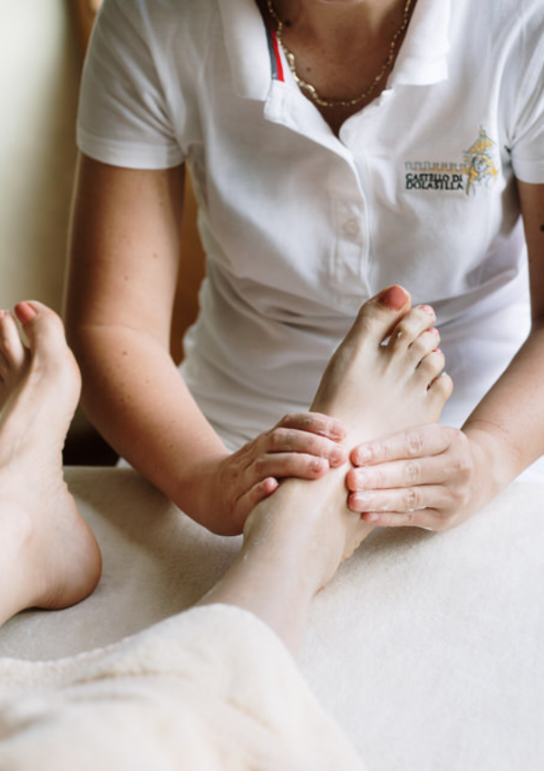 Rückenmassage und energetische Fußmassage